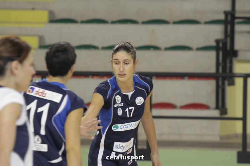 111030 volley 109_tn.jpg